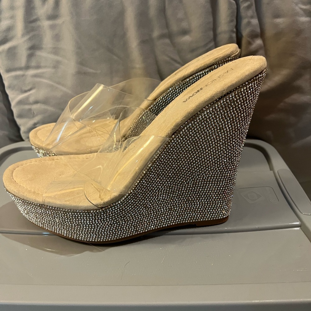 Fashion nova wedges